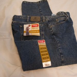 Wrangler Relaxed Fit mens Jeans